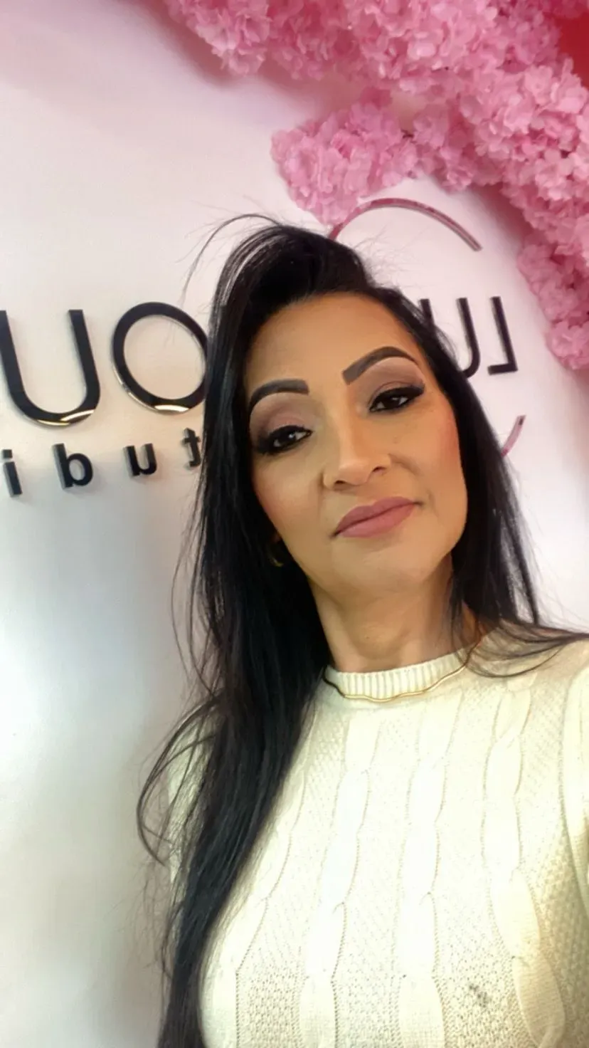 Mary Oliveira